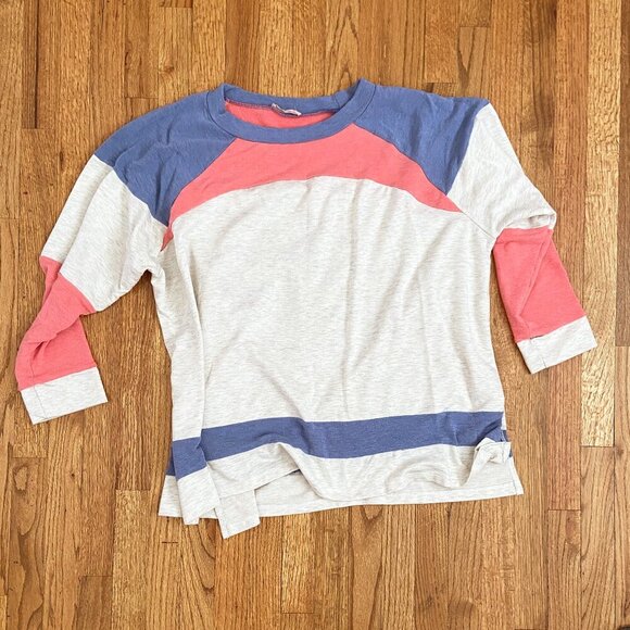 STAR WARS, CES FEMME, DANSKIN | Bundle of Oversized Leisure Long-Sleeve Shirts - Picture 5 of 11